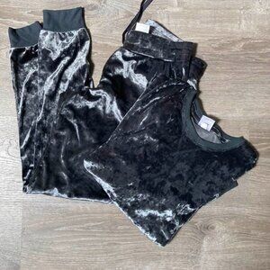 VICTORIA SECRET NEW SET CRUSHED VELOUR LOUNGE PANTS AND TOP
